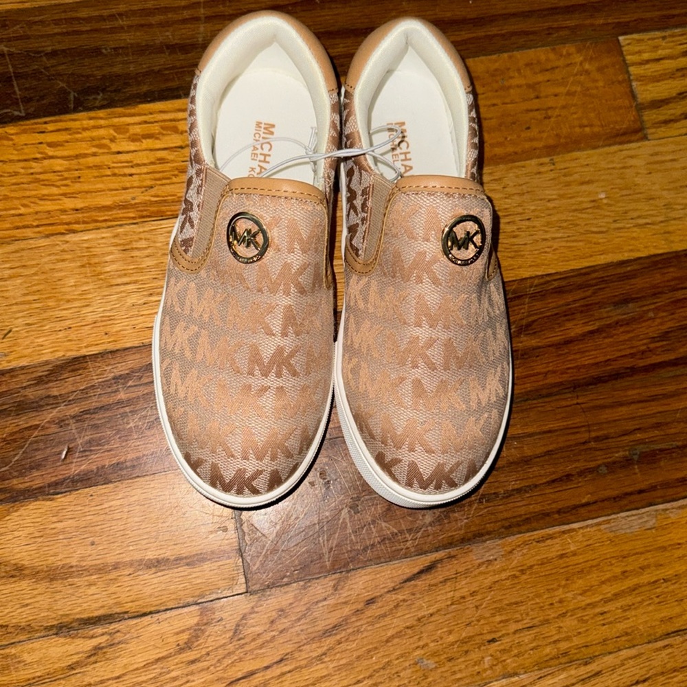 GIRLS' MICHAEL KORS LITTLE KID SLIP-ON SHOES - Picture 1 of 3